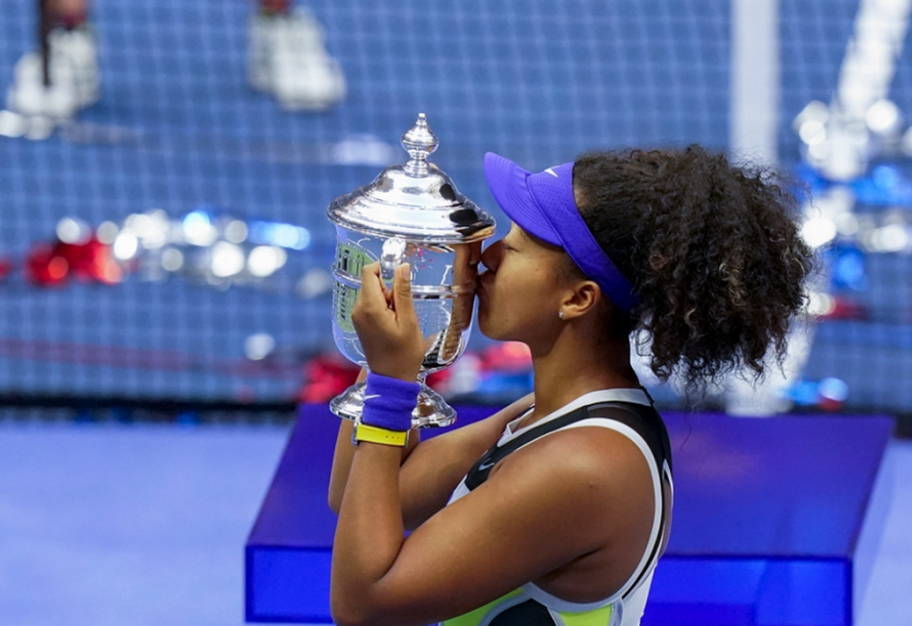 南宫-包含大坂直美在FPX比赛中势不可挡，问鼎冠军引发热议！的词条